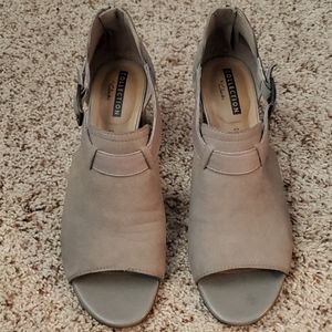 Collection by Clarks Block Heel Sandal